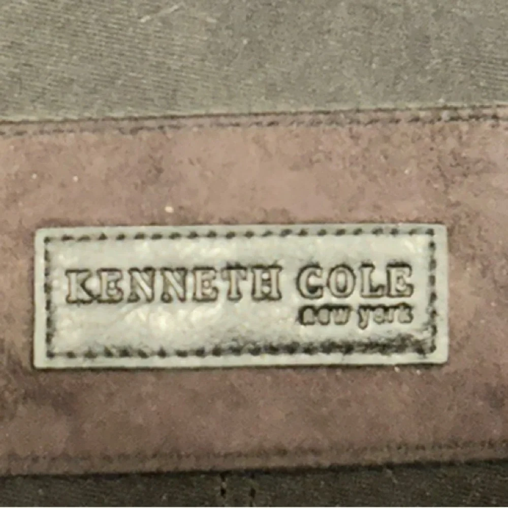 Kenneth Cole New York Canvas Laptop Bag - Picture 2 of 7